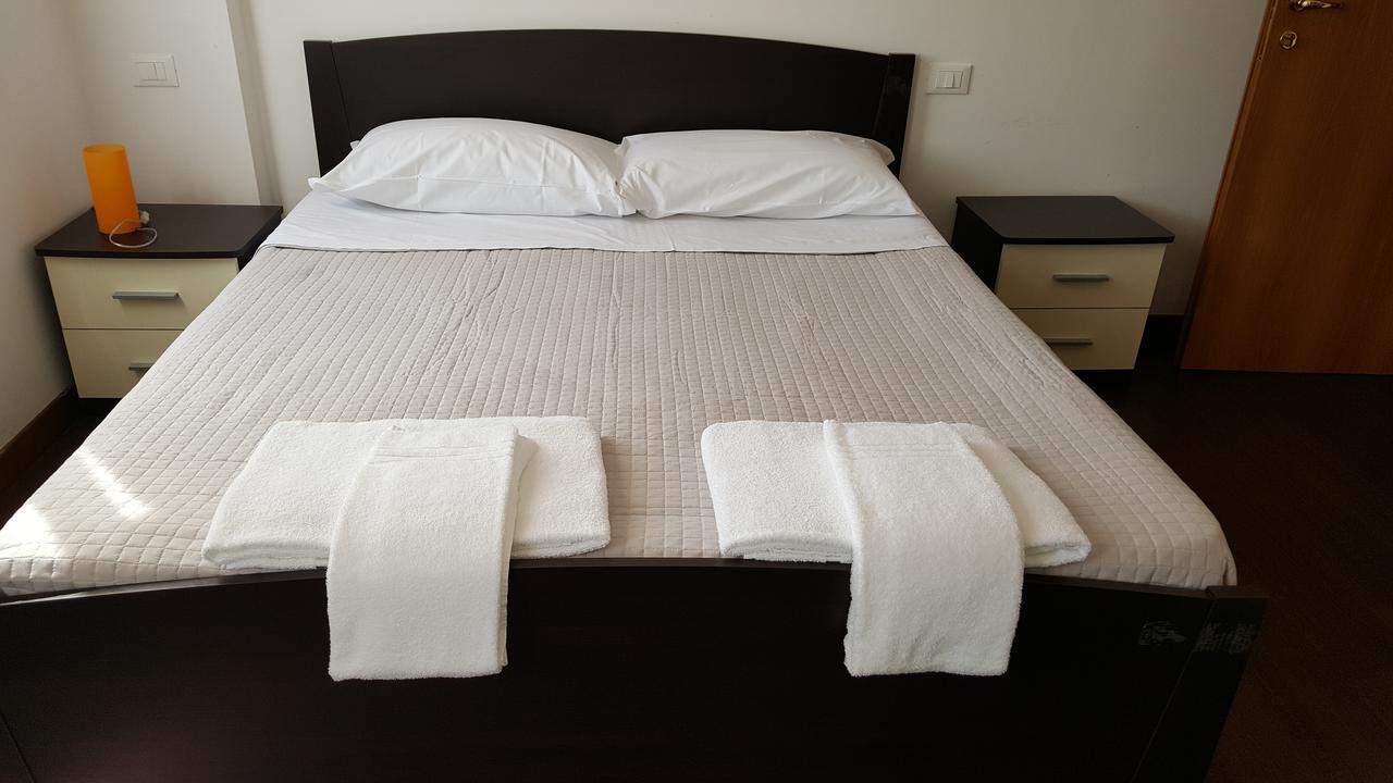 Hotel Ca Moderna/Moderno Mestre Esterno foto